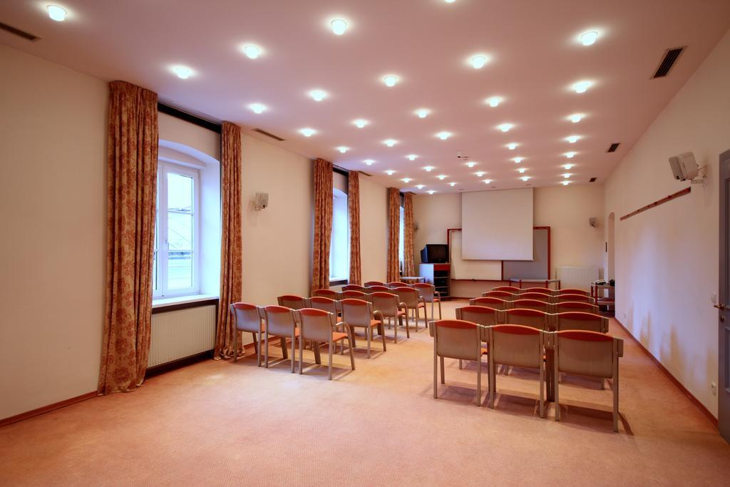 Carinthia Stadthotel Klagenfurt am Woerthersee Luaran gambar